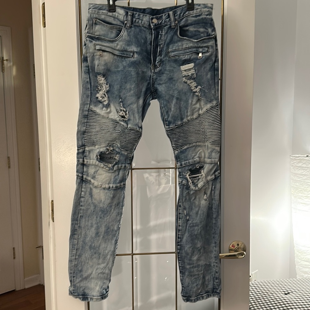 BUCKLE DOPE SKINNY JEANS